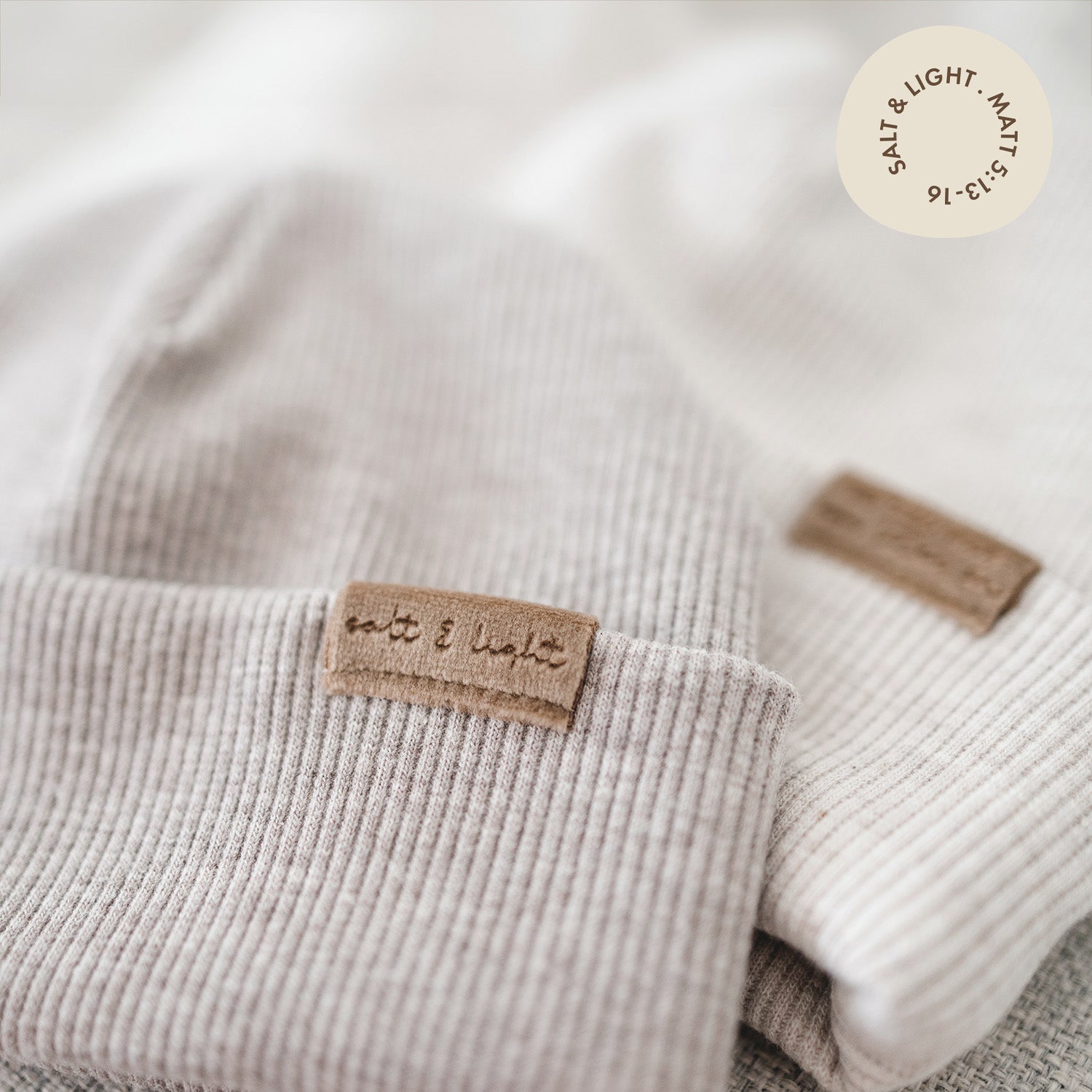 Dubbelvikt sammetsmärke - Salt & Light